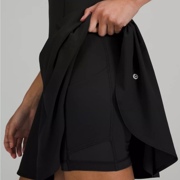 LULULEMON Court Crush Tennis Dress Size 6 NWT - Picture 2 of 7